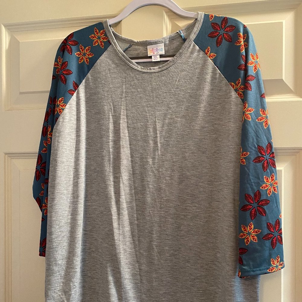 LulaRoe Randy Raglan Tee, Size 3XL, NWOT
